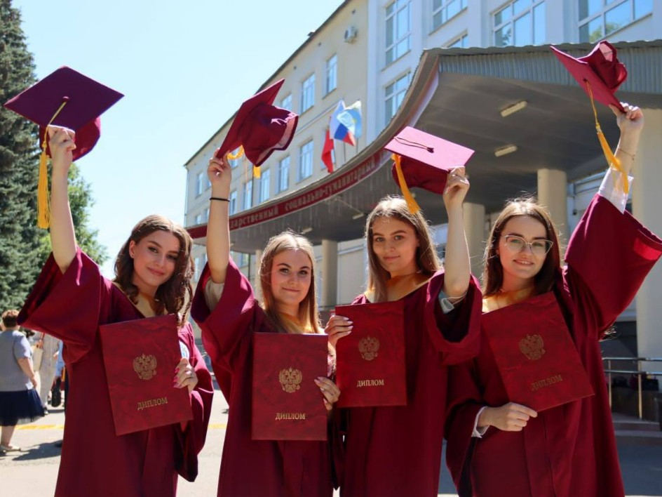Какие подмосковные вузы вошли в число лучших в России