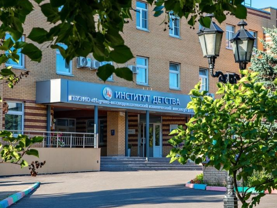 В НИКИ детства 28 детей с редким генетическим заболеванием получили шанс на выздоровление