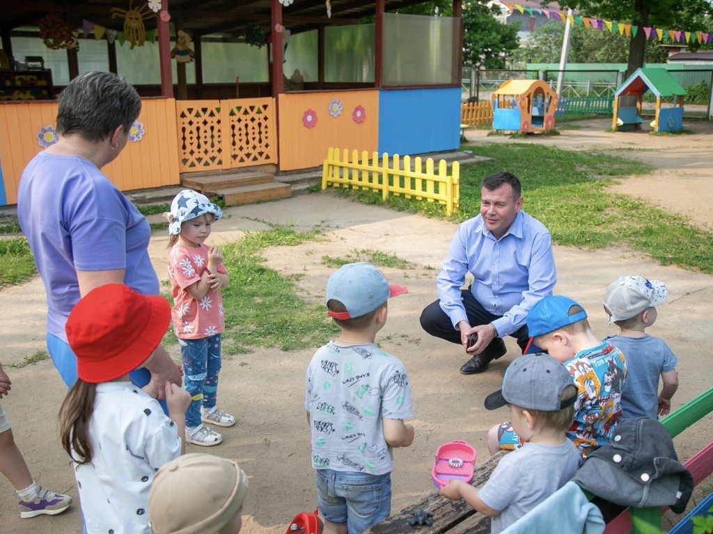 Глава Коломны оценил работу дошкольного отделения в Первомайском