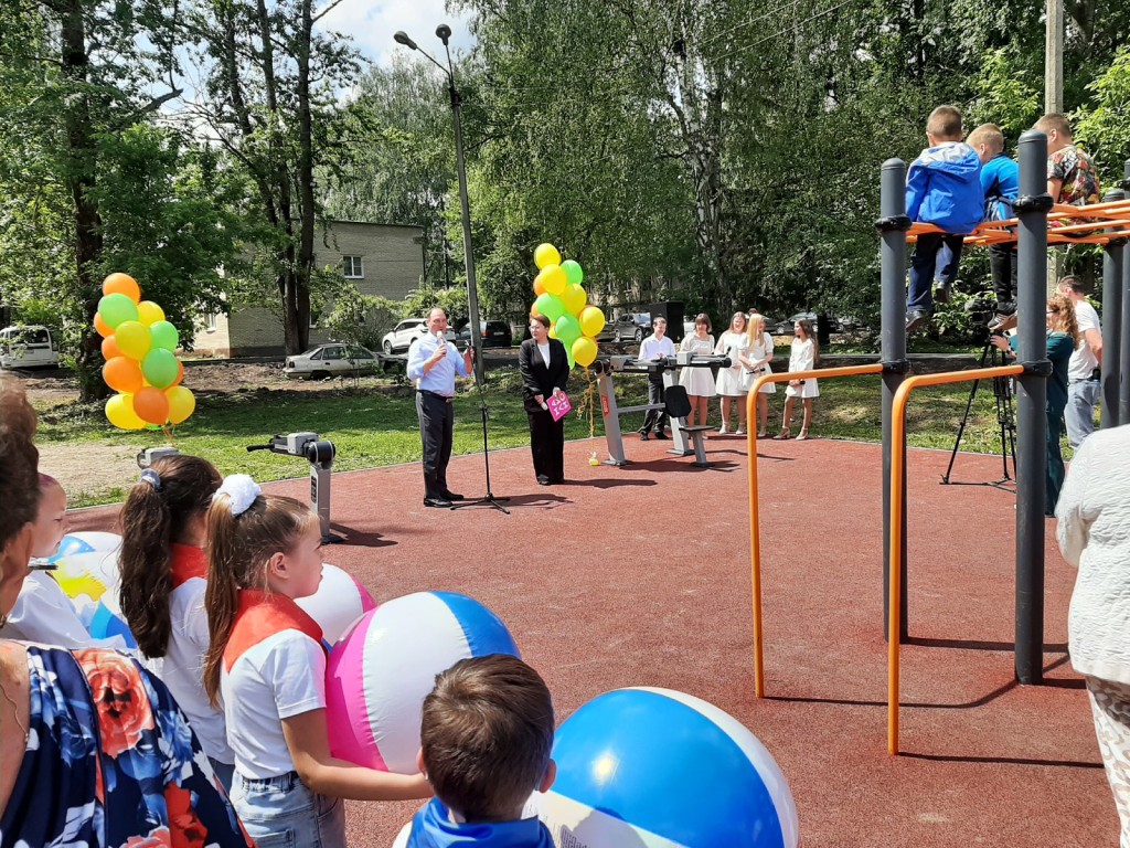 Площадки для детей и подростков торжественно открыли в Малино-1