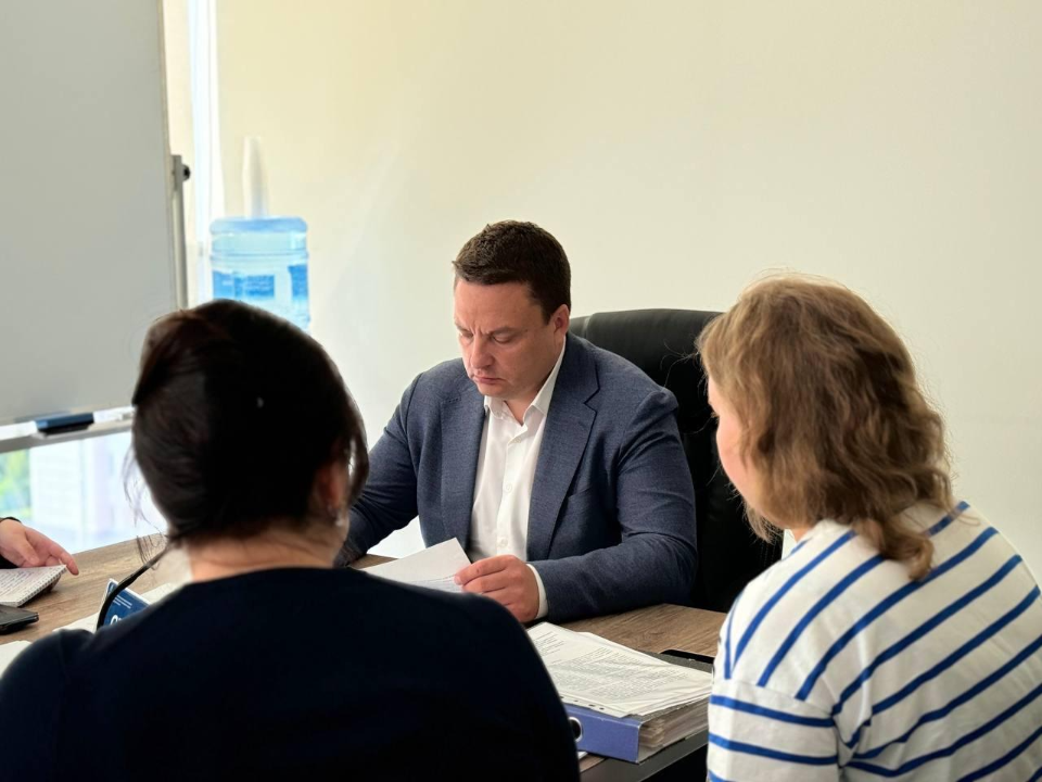 Жители Подмосковья получили консультации замминистра по проблемам ЖКУ