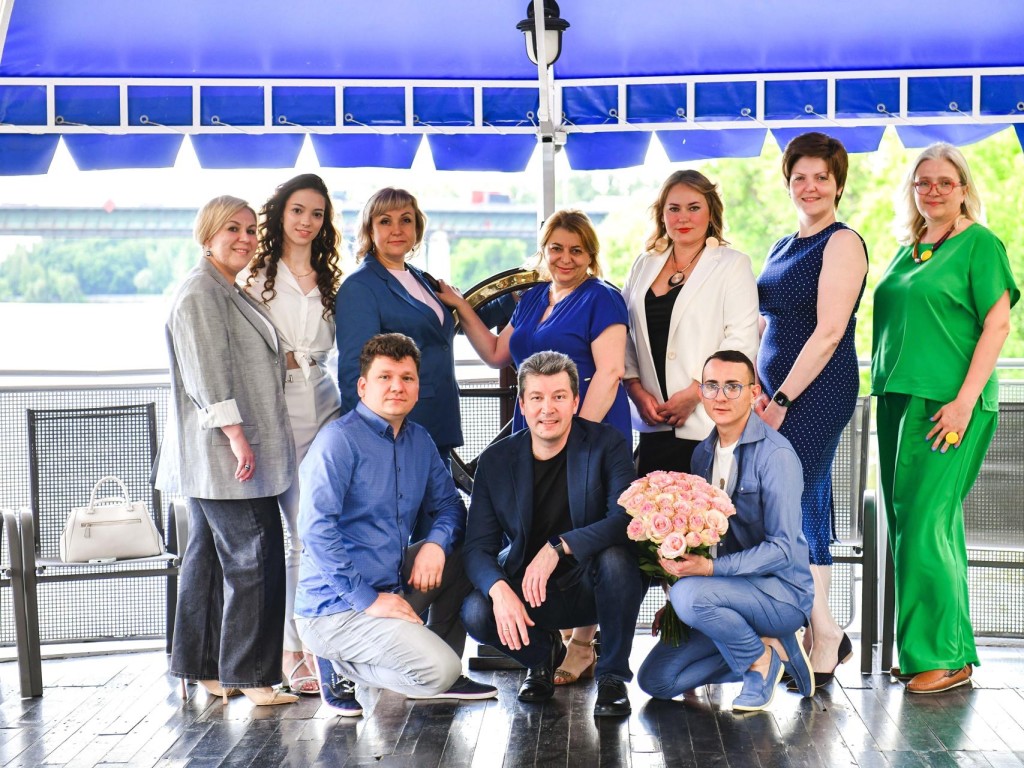 Химкинские медики отметили День медицинского работника речной прогулкой