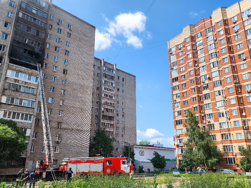 Спасатели рассказали, что могло бы предотвратить распространение огня при пожаре в Подольске