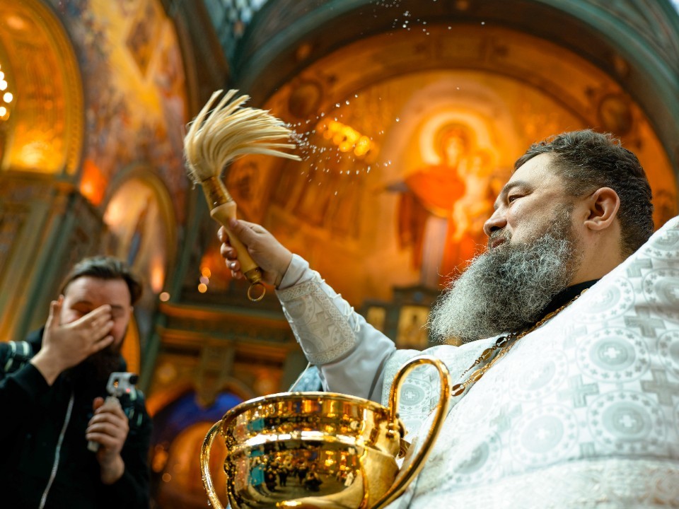 Главные запреты Петрова поста в 2025 году: от чего откажутся верующие с 16 июня