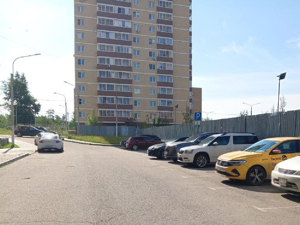 Потоп на парковке после ливней устранили в Биокомбинате