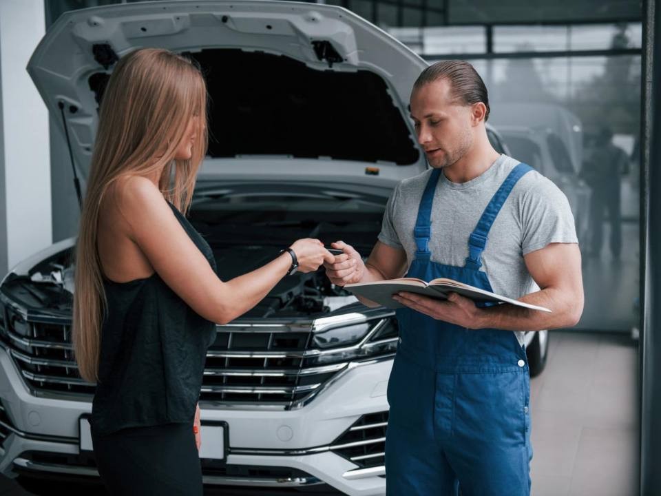 Автомобили начнут ремонтировать по-новому с сентября