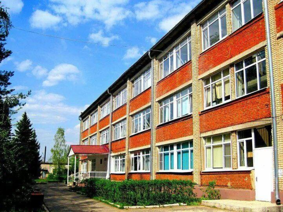 Поликлиника в Запрудне пригласила жителей на бесплатную диспансеризацию 21 июня