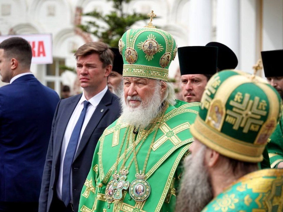 Патриарх Кирилл объяснил духовную суть христианства на службе в Лавре