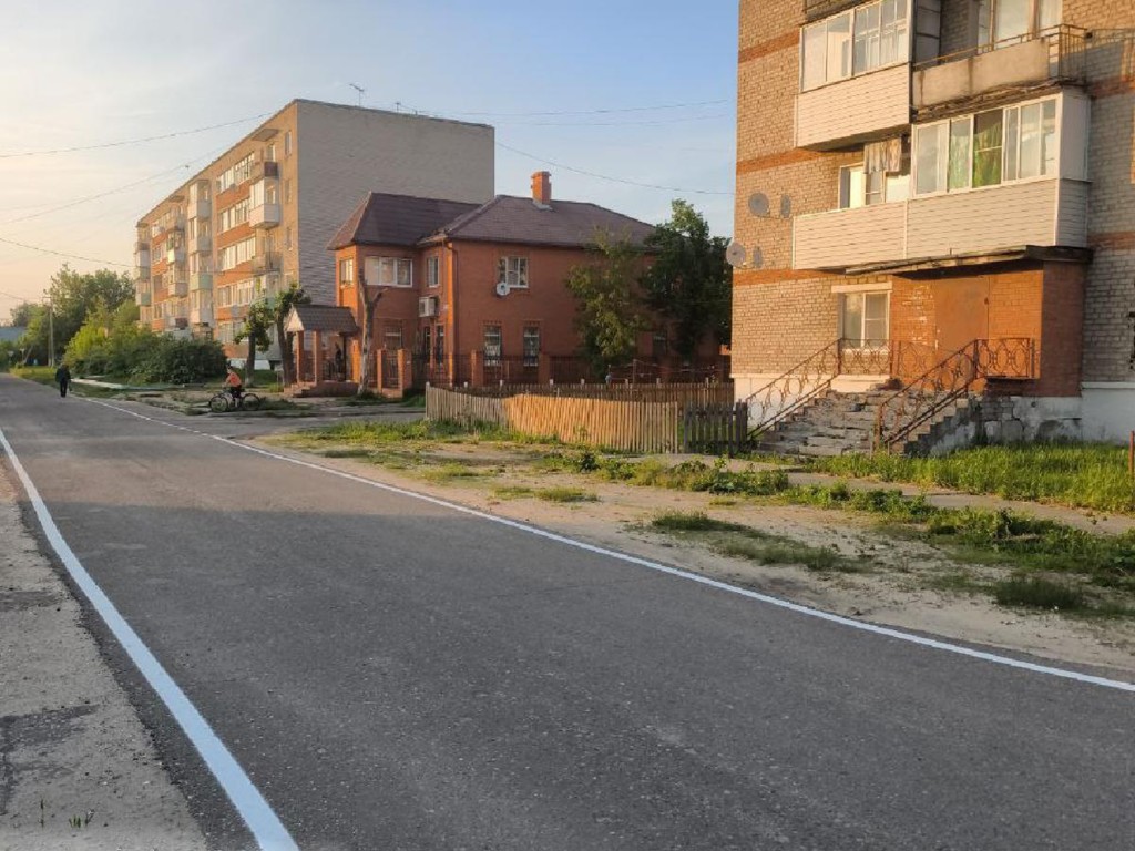 В Бакшееве обновляют дорожную разметку