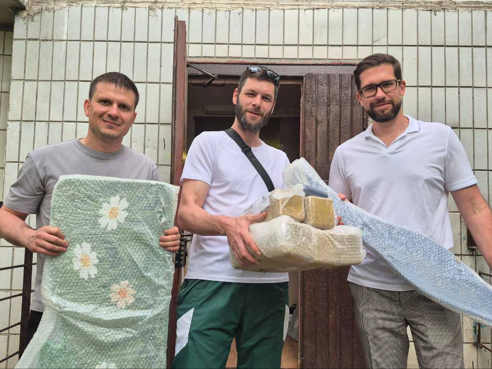 Песочницу для малышей оборудуют во дворе дома на улице Угрешской