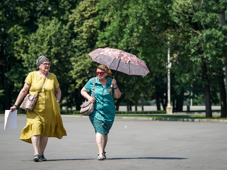 Первый день рабочей недели будет в Подмосковье по-летнему жарким
