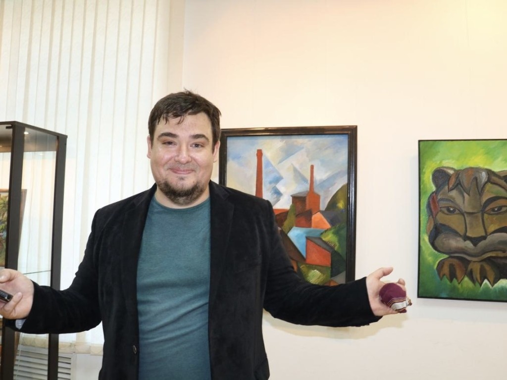 Электросталь открывает две уникальные выставки молодежного искусства и скульптуры