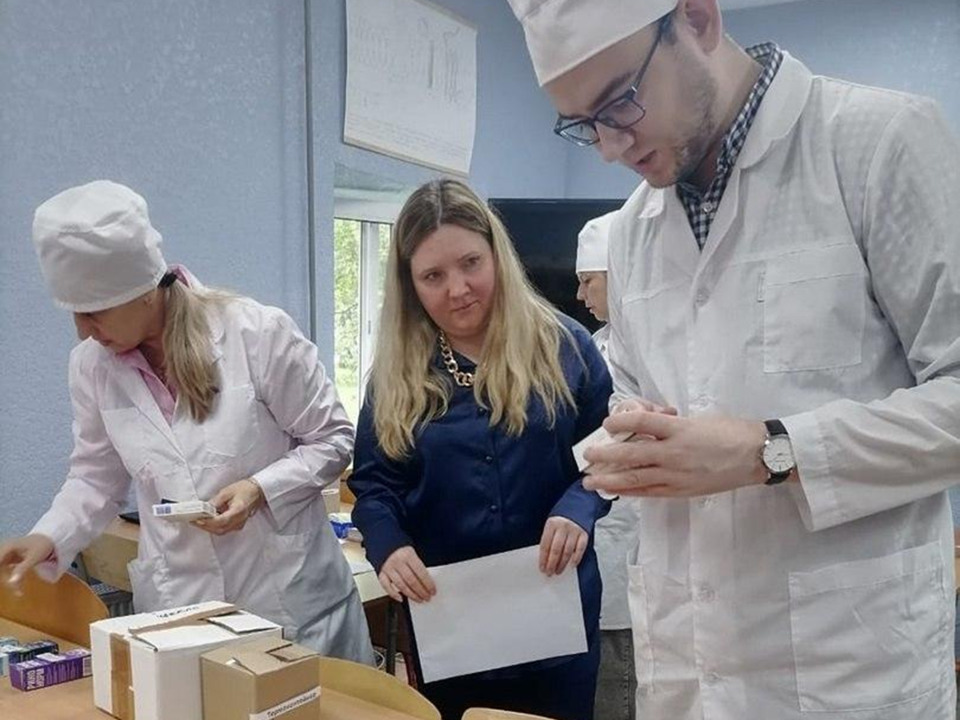 В колледже «Энергия» начались демонстрационные экзамены для студентов-фармацевтов