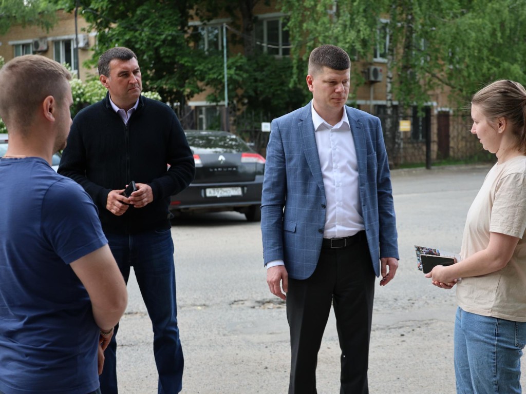 В Павловском Посаде обсудили вопросы ремонта дорог с жителями