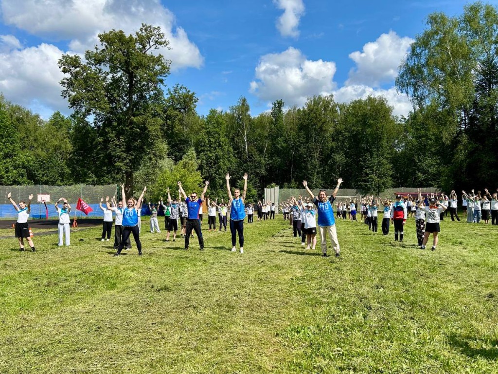 На готовность к труду и обороне проходят проверку дети в летнем лагере «Ромашка»
