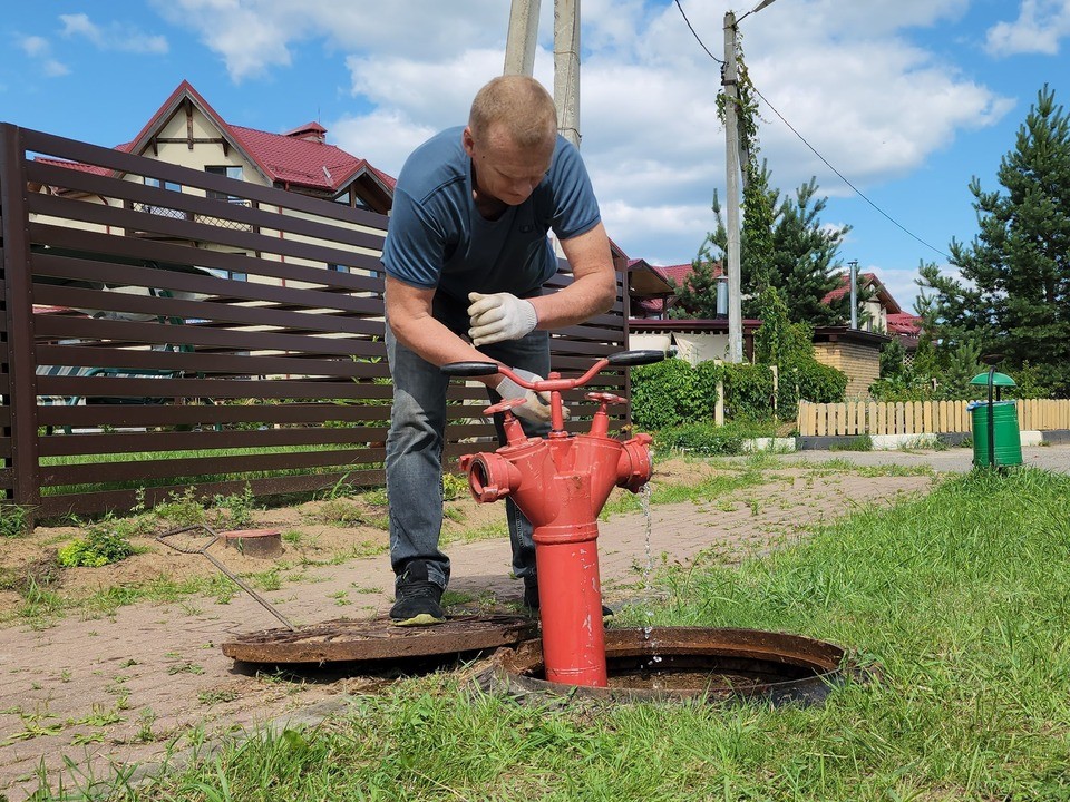 На шести улицах Клина промоют водопровод