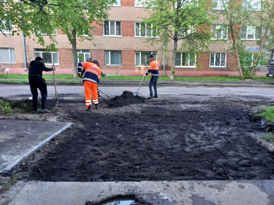 В Электростали заделали почти 500 кв. м. дорожных ям и выбоин