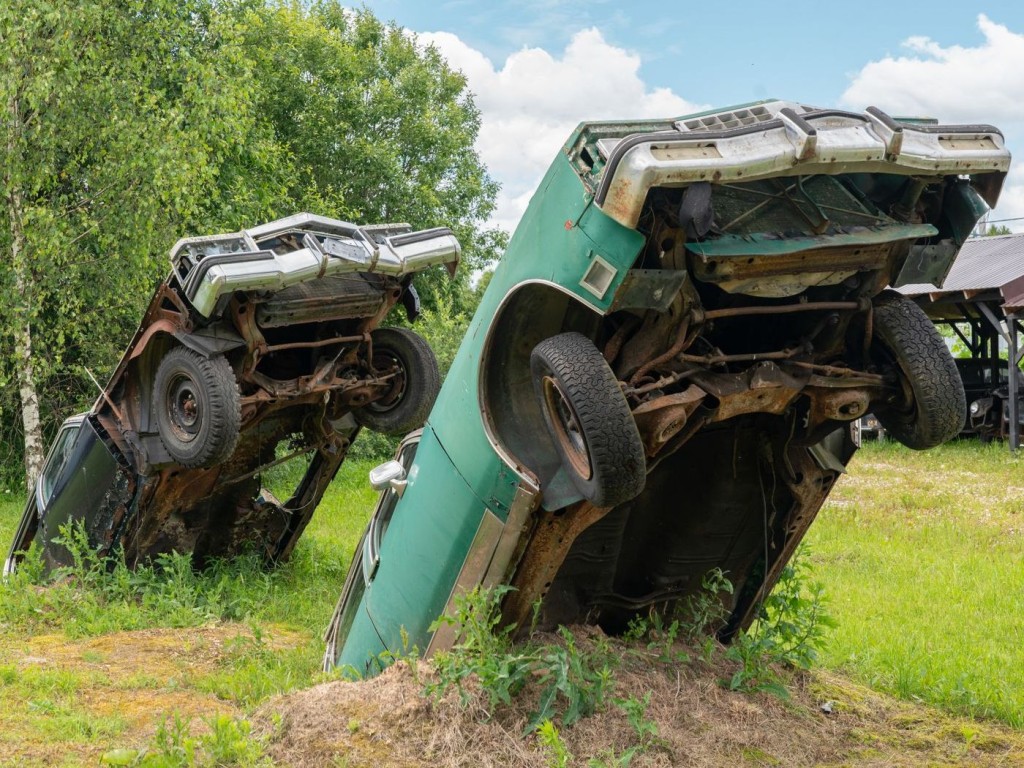На дегустацию одуванчикового кваса пригласили можайцев в музей ретрокаров