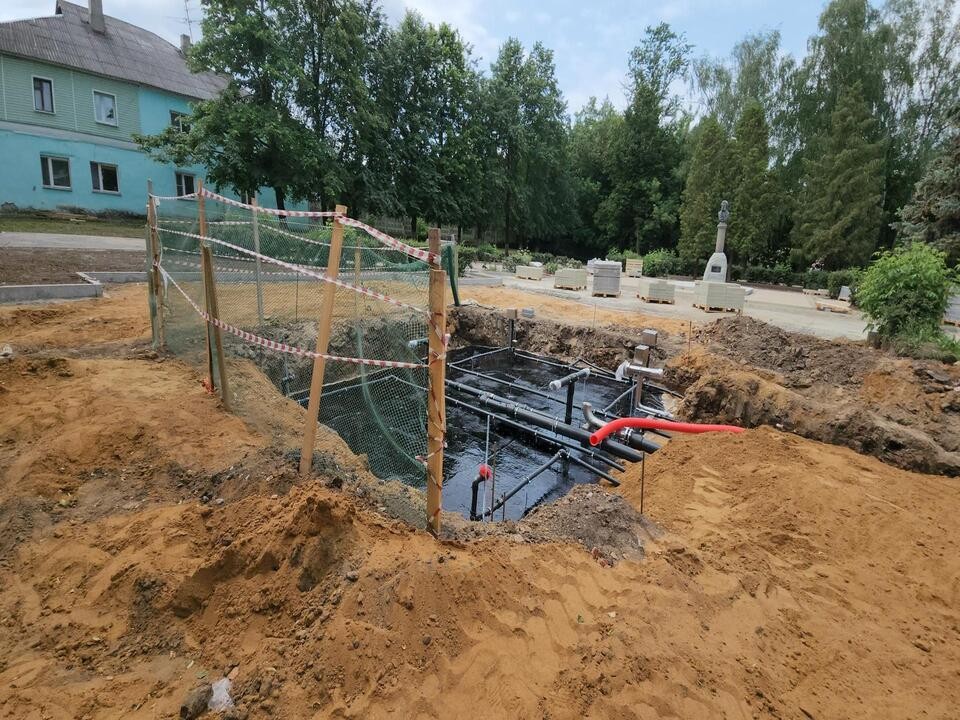 Монтаж сухого фонтана стартовал в каширском сквере Пушкина