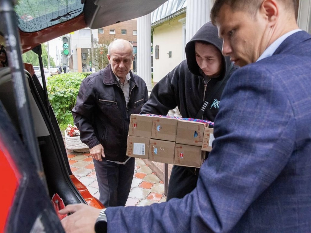 Подольск передал гумпомощь бойцам СВО на Донецкое и Херсонское направления