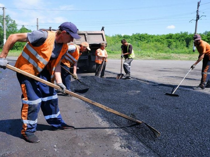 В Люберцах устранили почти 5 тыс. дорожных ям с начала года