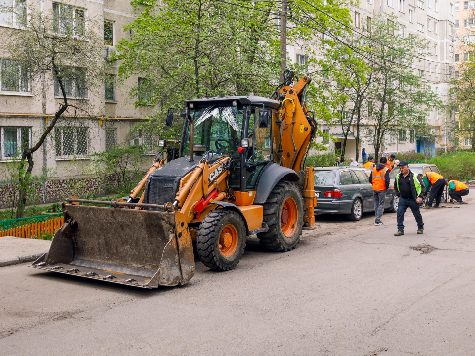 В Лобне объявлен открытый конкурс на ремонт и благоустройство дворовых территорий