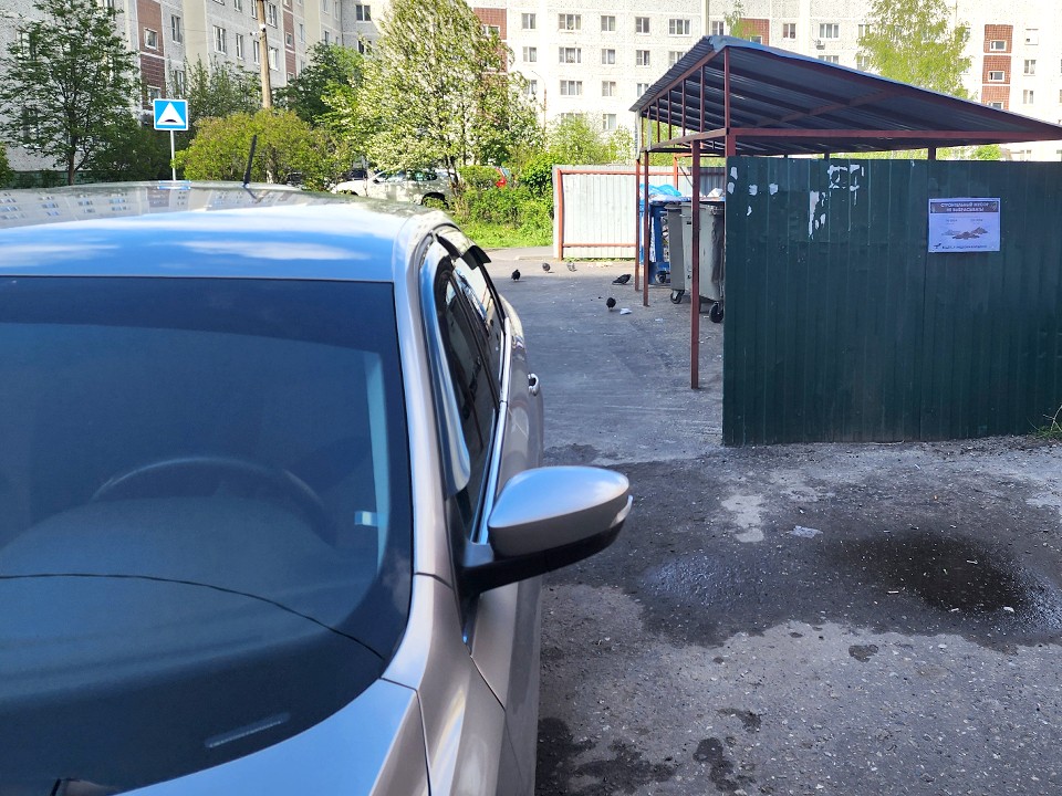 Число авто у мусорных баков в Подмосковье сократили вдвое при помощи ИИ