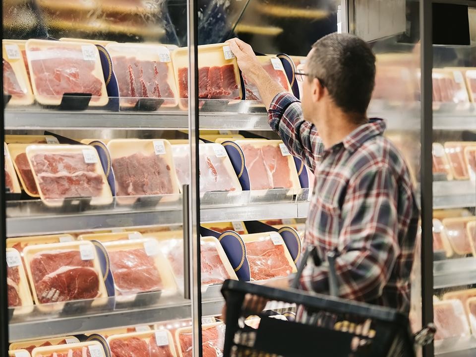 Ученые назвали риски отказа от употребления мяса