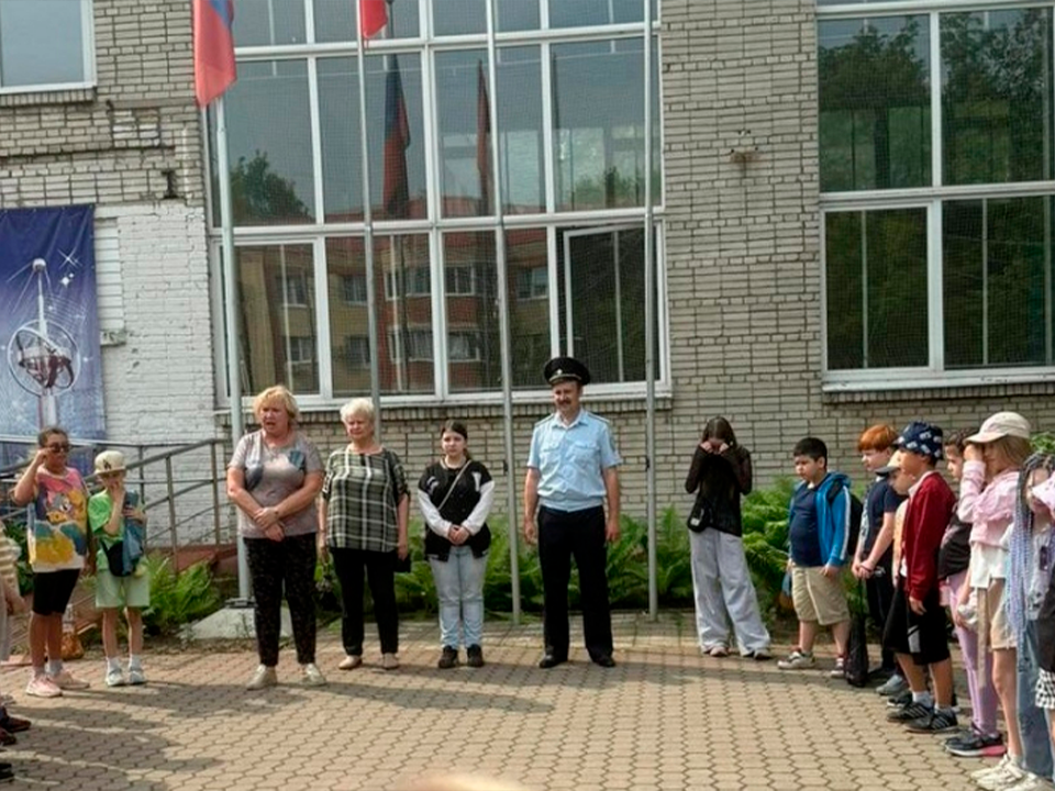 В летних лагерях Королева прошли встречи с инспектором по делам несовершеннолетних