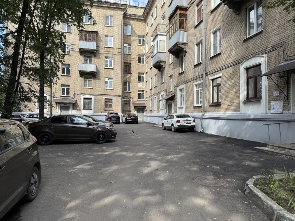 В Электростали завершился ямочный ремонт дворов «большими картами»