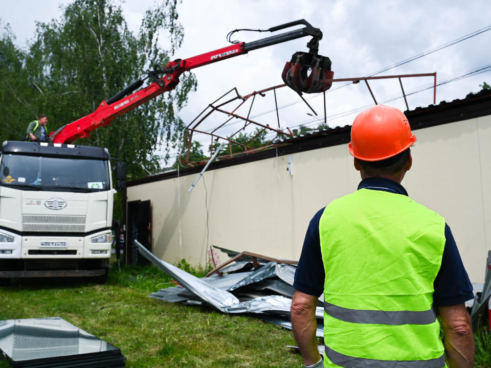 В Видном снесли еще одну незаконную торговую точку