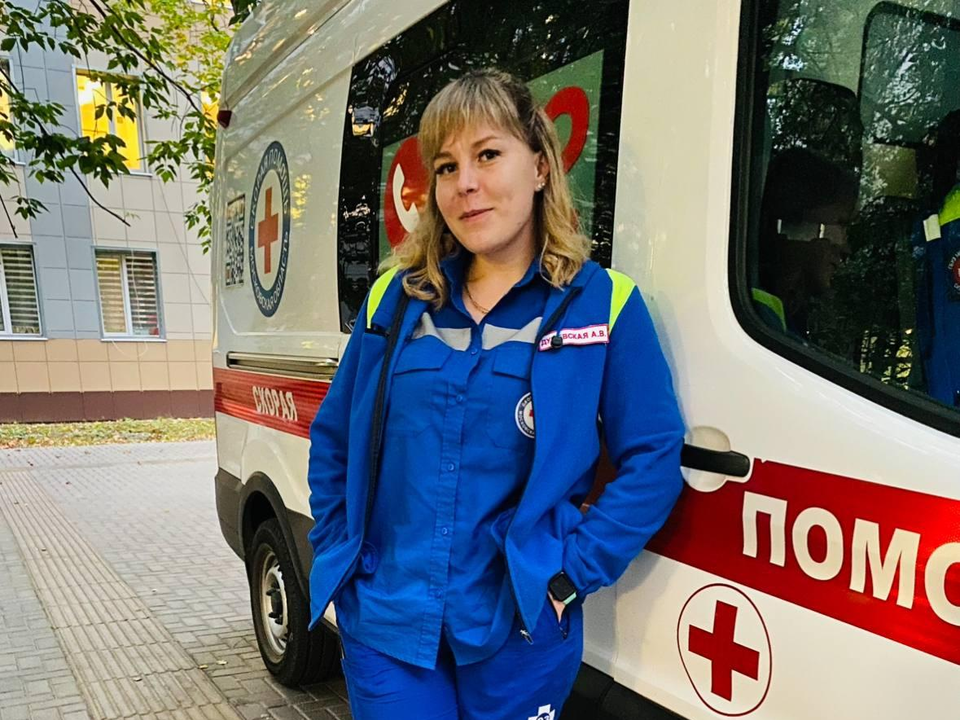 Мечтали о большой кухне: семья фельдшера отметит новоселье в уютной «двушке»