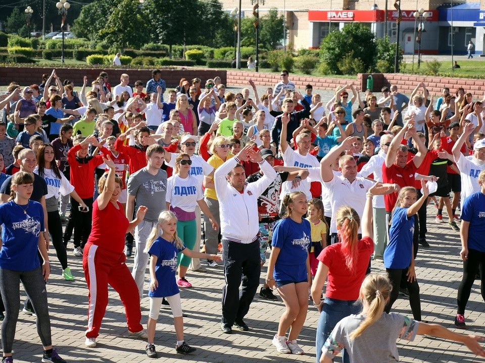 Любителям ЗОЖ в Подмосковье предложили новый формат зарядок