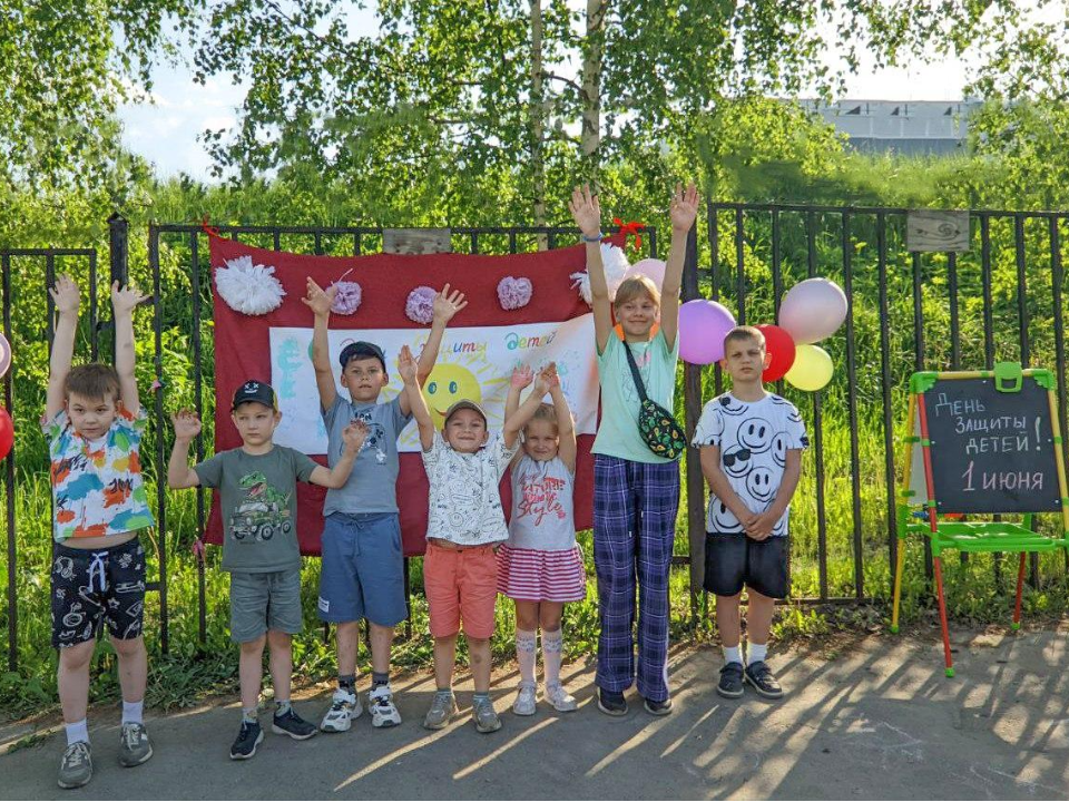 В Клину росгвардейцы устроили праздник для детей