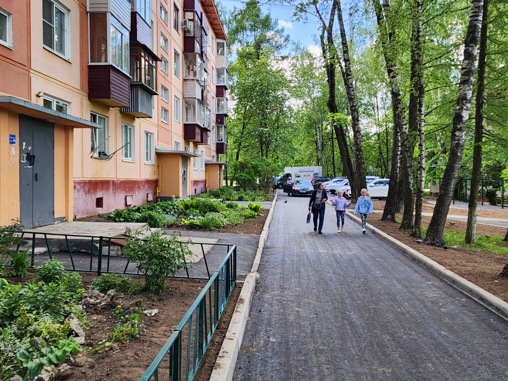 На Первомайской улице приведут в порядок двор и контейнерную площадку