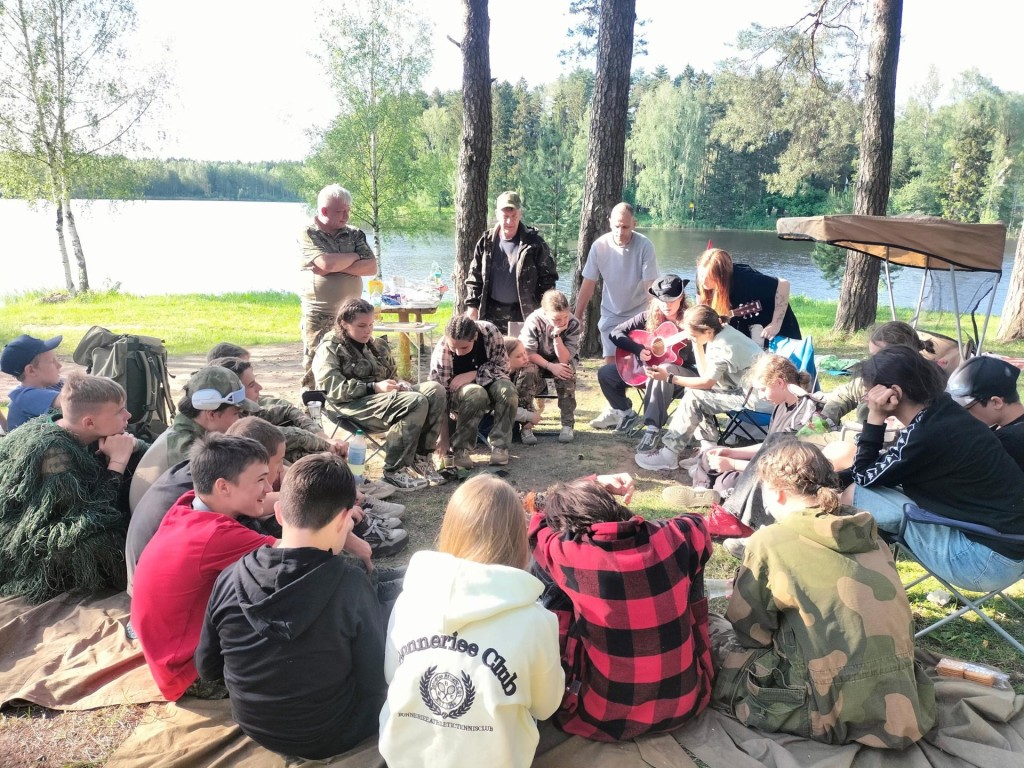 Юнармейцы Богородского округа провели поход для укрепления командного духа