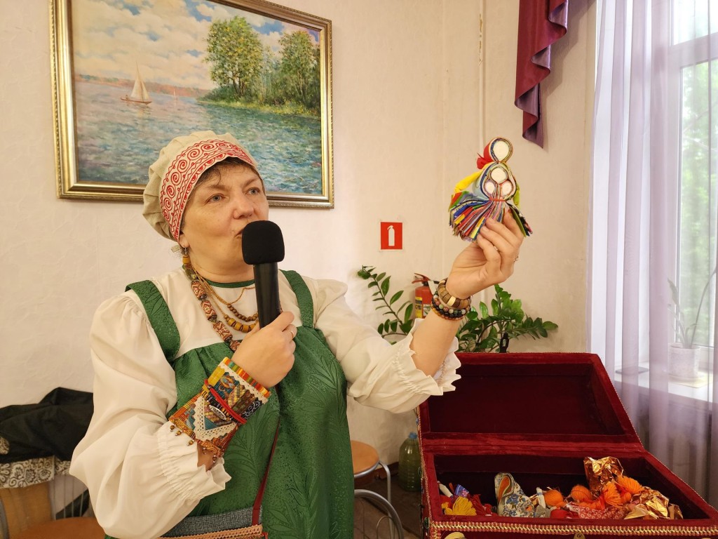 Школьники Солнечногорска смастерили куклы-обереги и погрузились в традиции предков