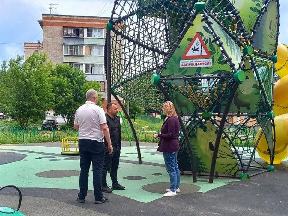 Детскую площадку отремонтировали в Красноармейске округа Пушкинский по обращению жителей