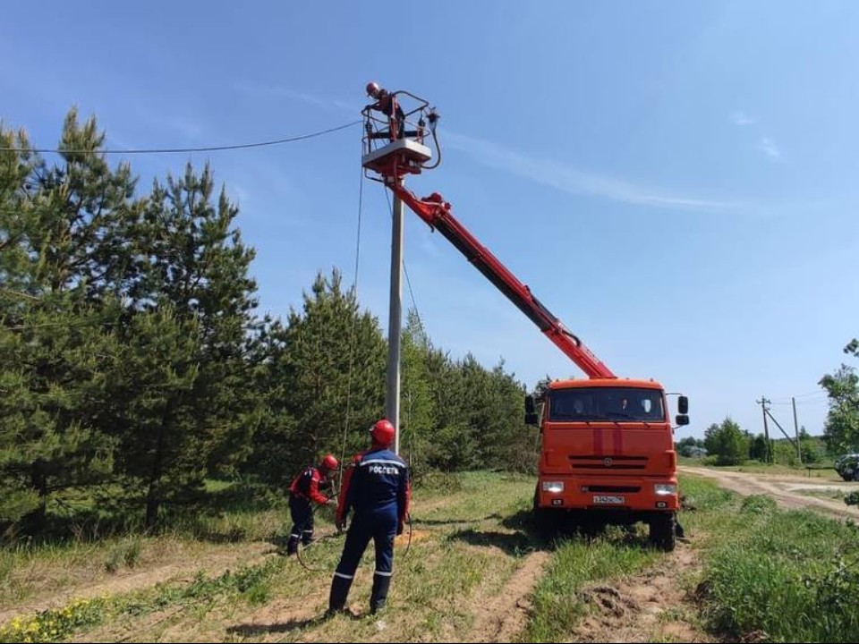 В Контемирове свет вернут к 17:00 пятницы