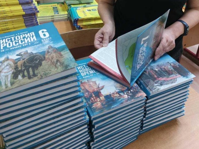 Школьники в Пушкинском будут учиться по новым учебникам истории