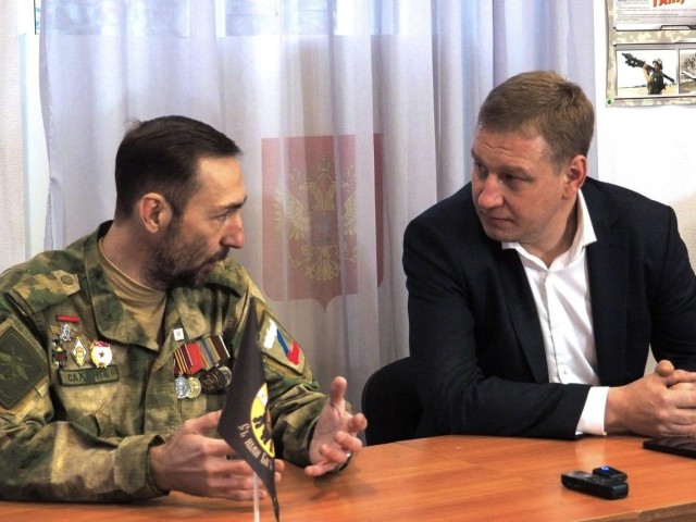 Глава Дмитровского округа и его заместитель вступили в Ассоциацию ветеранов СВО
