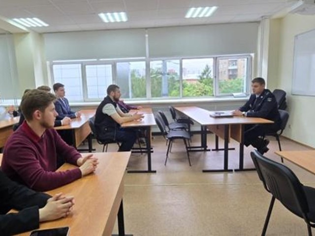 В Красногорске студентам рассказали о карьерных возможностях в структурах МВД