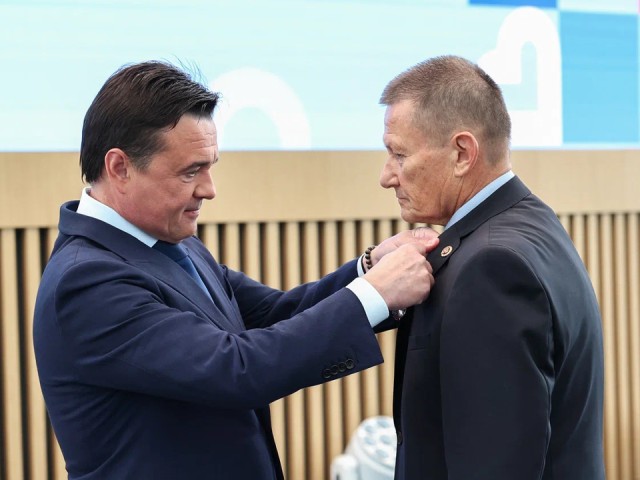 Лучших врачей Подмосковья наградили в преддверии профессионального праздника