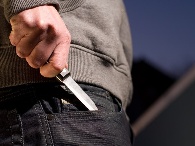 Ранее судимый мужчина напал с ножом на прохожего в Балашихе