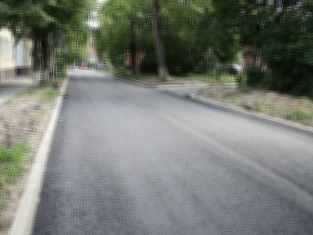 В Воскресенске начали укладывать новый асфальт на Пионерской улице