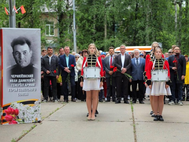 В Сергиевом Посаде открыли краеведческую композицию в честь автора «Прощания славянки»