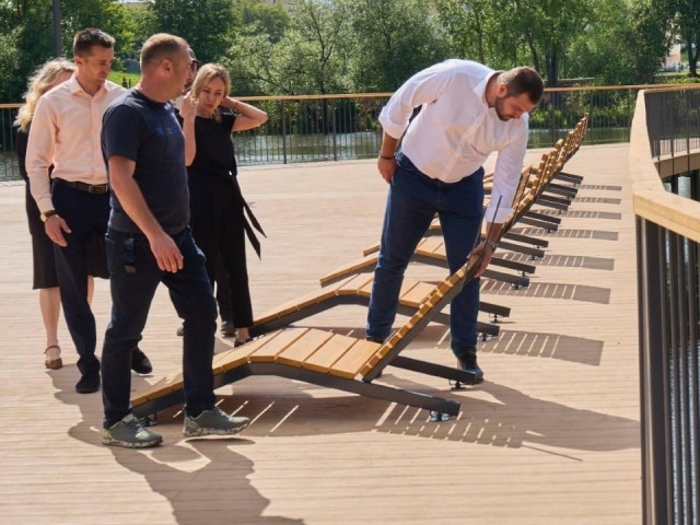 Первые случаи вандализма обнаружили на новом участке набережной Теребенки