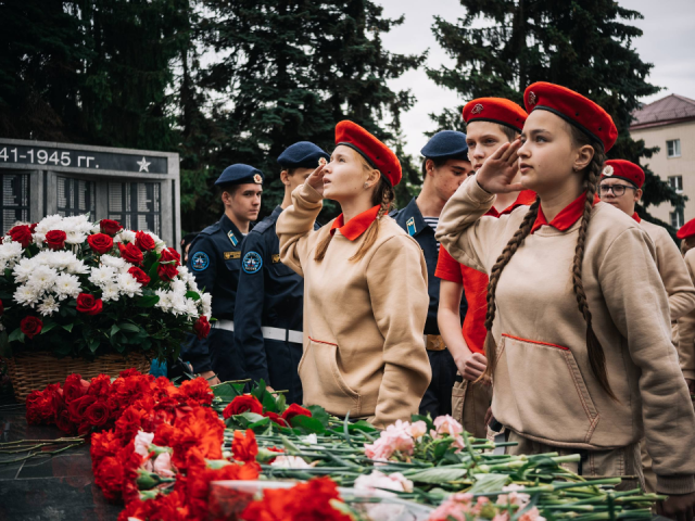 Митинг, посвященный Дню памяти и скорби прошел в Домодедово у Обелиска Славы