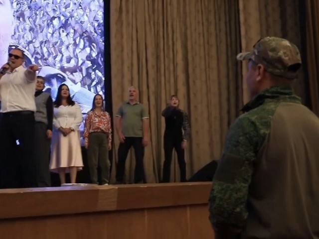 Пресс-служба администрации Подольска встретила коллегу-оператора СВО песней