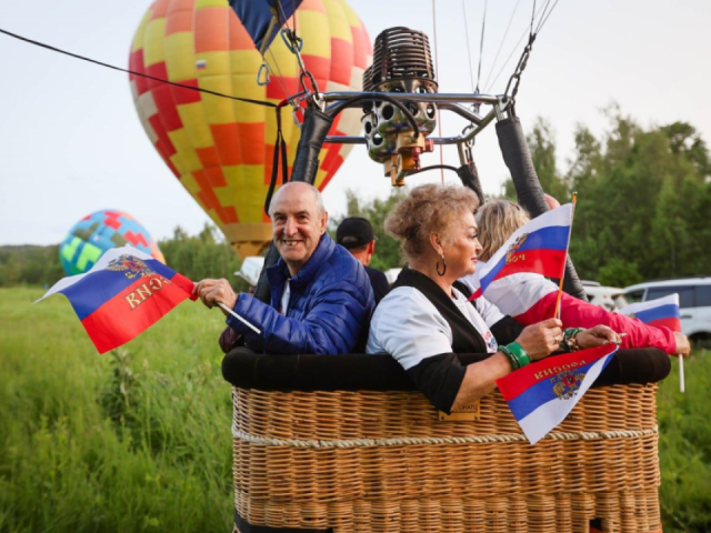 Орехово-Зуевские пенсионеры отметили День России с высоты птичьего полета